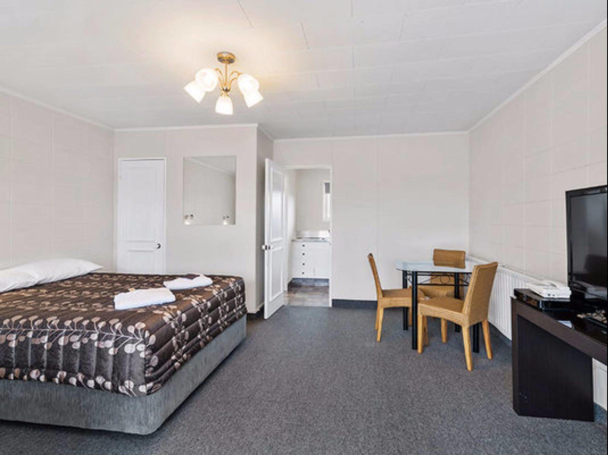 Cleveland Thermal Motel Rotorua Ngoại thất bức ảnh